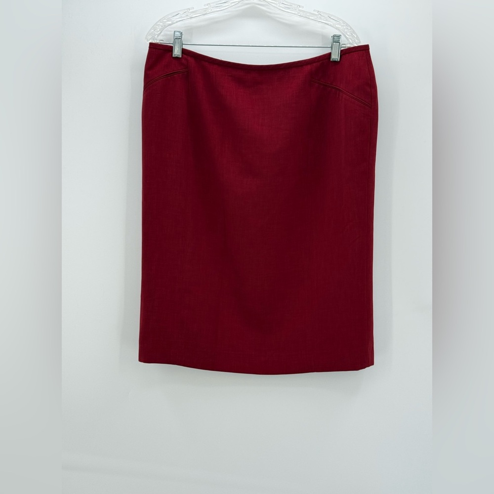 Kasper Red Skirt/Blazer Suit Set – Classic Tailored Career Office Power Suit - Picture 4 of 15